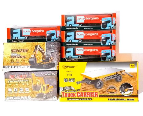 Diecast and Plastic Commercial Vehicle and Plant a boxed group, to include of Welly Super Hauler 1:64 Scale Diecast model "Ho