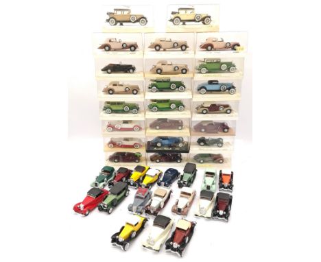 Solido, a boxed and unboxed mainly "Age D'Or" 1:43 scale Classic vehicle group to include 4051 Delage Coupe in Burgundy/Salmo