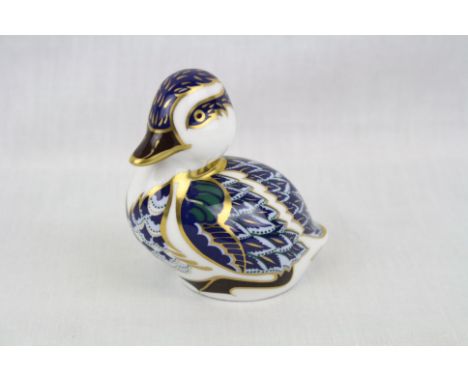 Royal Crown Derby ceramic Paperweight modelled as a Duck with Gold stopper, stands approx 7cm