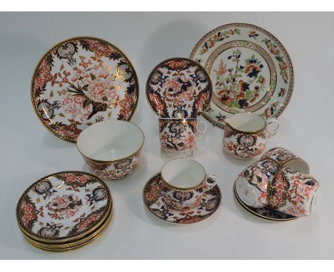 A Royal Crown Derby Imari decorated part tea service, pattern 383, c. 1927, comprising:&nbsp; One plate, 22.5 cm diam, six si