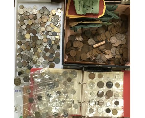Large Collection of British Copper Coins and World Coins In Albums with old paper bank coin bags. In old vanity case.