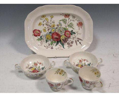 A Spode dinner service with Gainsborough design