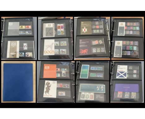GB Presentation Pack 1964/1979 in ring binder. 33 Items CAT Val 600. Churchill, Definitive Issues, Battle of Britain, World C