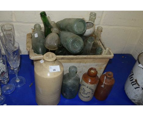 Mixed lot of vintage bottles