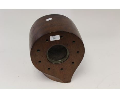 Royal Flying Corps interest, a World War I propeller boss, 1533, 240 HPB, Tractor, R2530, D3750, 8 laminates with nine holes 