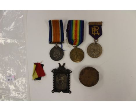 WW1 British War Medal 1914-1918 and Victory Medal to 36476 Clp. WT Foster, Royal Welsh Fusileers. Along with an unofficial me