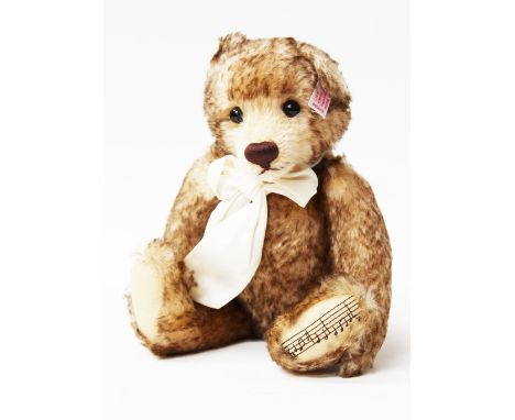 Steiff: A limited Margarete Steiff edition "The English Tebby bear" brown tipped,30cm, No.03764, certificate present, within 