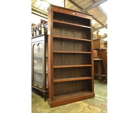An Edwardian mahogany inlaid six shelf bookcase.