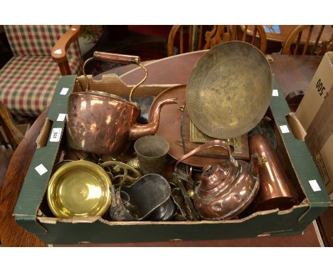 Metalware - a copper kettle; trench art shell case; horse brasses; brass lion door knocker; brass bell etc qty 