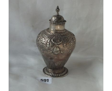 Dutch baluster shaped tea caddy with embossed sides, lift off cover, 6” high Amsterdam 118g.     