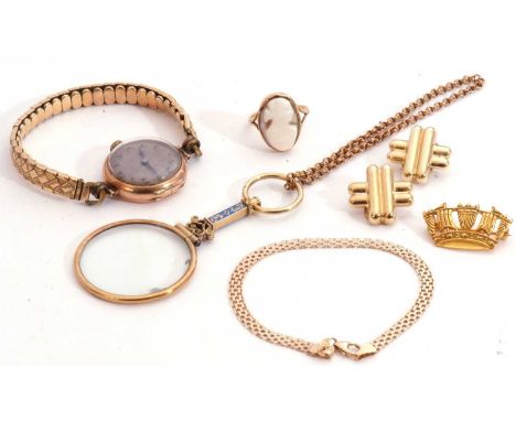 Mixed Lot: an Italian 14k stamped meshwork bracelet, a pair of 14k stamped stylised clip-on earrings, a 9ct gold hallmarked c