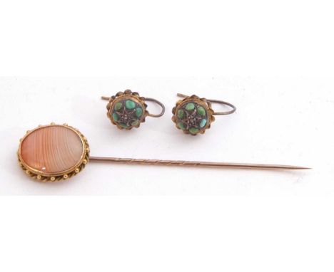 Mixed Lot: vintage 9ct stamped pink agate banded finial tie-pin together with a pair of antique turquoise and diamond cluster