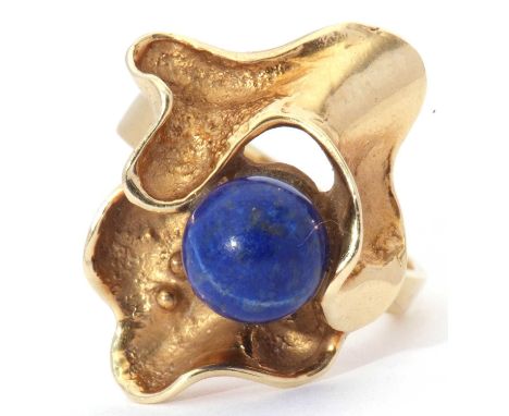 Designer ring featuring a round lapis lazuli bead in a stylised polished and burnished mount, stamped 585, size M, g/w 7gms