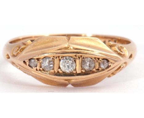 Antique 18ct gold five stone diamond ring, boat shaped and set with five small graduated mixed old cut diamonds, Birmingham 1