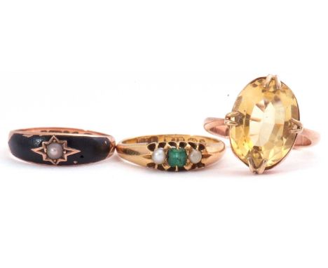 Mixed Lot: 18ct small emerald and seed pearl ring, Birmingham 1897, size M/N, a 9ct gold mourning ring centring a small seed 