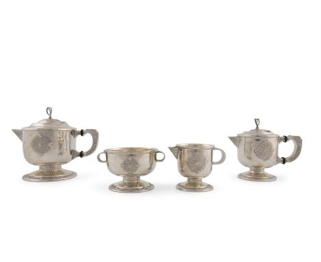 AN IRISH FOUR PIECE SILVER TEA SERVICE, Dublin 1978, mark of George Bellew & Sons Ltd., comprising teapot, hot water pot, cre