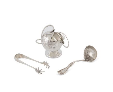 A LARGE MISCELLANEOUS COLLECTION OF SILVER PLATED WARES, including:- 2 cased set of fish knives and forks- dinner knives and 