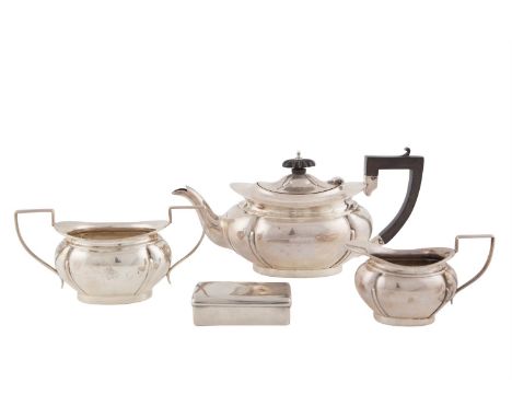 A THREE PIECE SILVER TEA SERVICE, Birmingham 1906, mark of The Alexander Clark Manufacturing Co, comprising teapot, creamer a