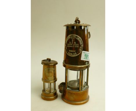 Eccles type 6 M&amp;Q miners lamp: together with smaller commemorative item(2) 