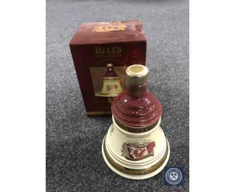 A boxed Bells 70cl Scotch Whisky decanter - Christmas 1996 