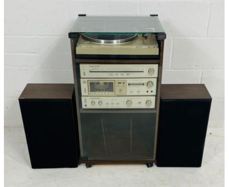 A vintage Marantz Hi-Fi System comprising of a stereo cassette deck (Model SD25), stereophonic tuner (Model ST25L), stereo co
