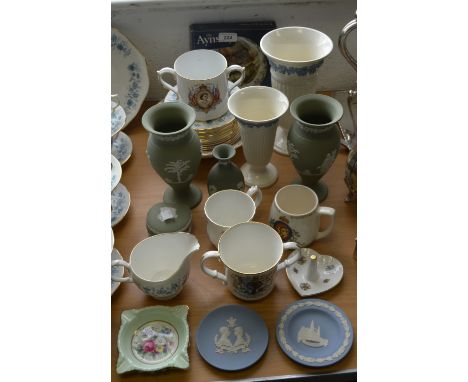 Decorative Ceramics - a Colclough  part tea service; Wedgewood Jasperware baluster shaped vase; another; trinket pots etc