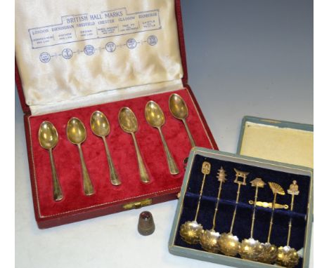 Silver - an Art Nouveau white metal thimble, stamped 800 FA;  a set of six British Hallmark Assay office spoons, Roberts & Be