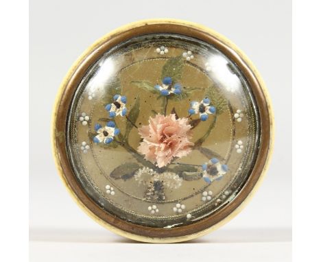 A SUPERB GEORGE III IVORY CIRCULAR PATCH BOX. 2ins diameter.