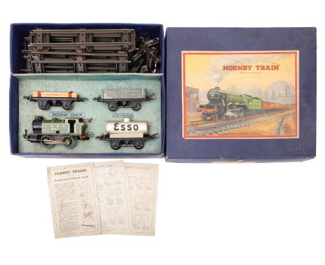 Hornby O gauge No.201 Tank Goods Set, North Eastern, comprising  0-4-0 LNER green tank locomotive, timber wagon, open wagon a
