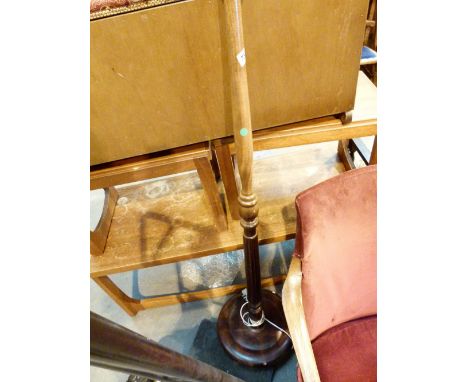 Wooden standard lamp with fluted column