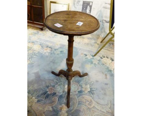 Georgian wine table on tripod base 