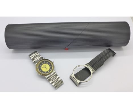 An Omega 14/30 Seamaster Dynamic quartz titanium bezel wristwatch with metal bracelet and extra rubber interchangeable strap,