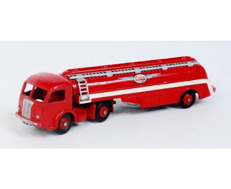 Dinky Toys, France, 32C Tracteur Panhard avec semi-remorque citerne 'ESSO', red with ridged hubs, minor wear (G)