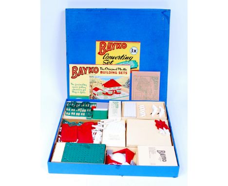 Bayko 3X Converting Set, early post-war, complete and with 3 original components boxes, packed for floors, and No.4 Instructi