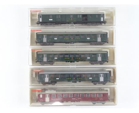 A group of HO Gauge Swiss Outline passenger coaches by FLEISCHMANN - one in incorrect box - G in G boxes (5)