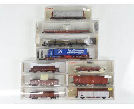 A mixed group of HO Gauge freight wagons by FLEISCHMANN - VG/E in G boxes (10)