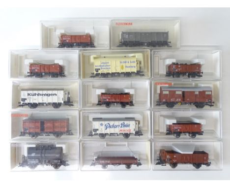 A mixed group of HO Gauge freight wagons by FLEISCHMANN - VG/E in G boxes (14)