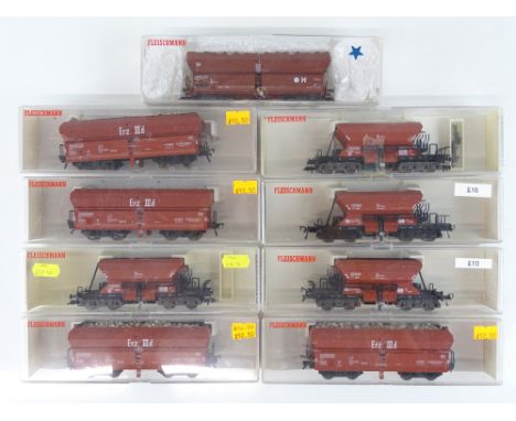 A mixed group of HO Gauge hopper wagons by FLEISCHMANN - VG/E in G boxes (9)