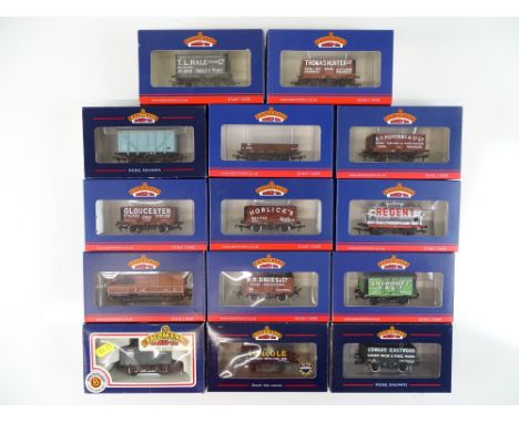 A group of BACHMANN wagons to include some limited editions - VG in G/VG boxes (14)