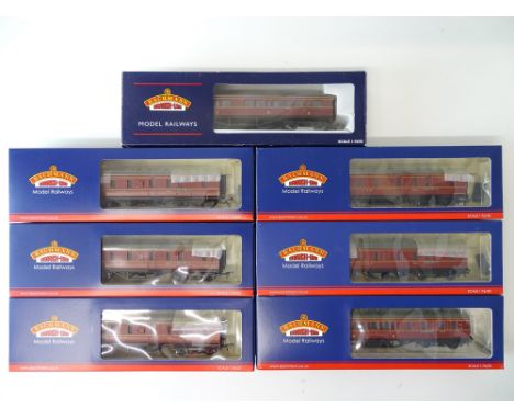 A mixed group of BACHMANN passenger coaches and parcels vans in LMS maroon livery - VG/E in VG boxes (7)