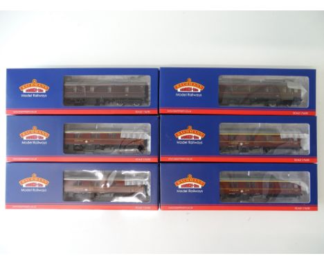 A group of BACHMANN Mk.1 sleeping cars: 4 in BR maroon livery and 2 Collectors' Club limited editions in Royal Train claret l