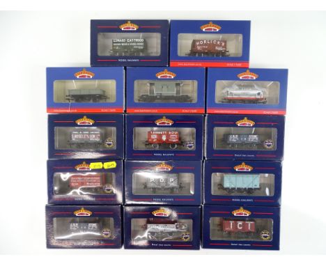 A group of BACHMANN wagons to include some limited editions - VG in G/VG boxes (14)