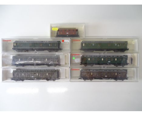A group of HO Gauge German Outline passenger coaches in various liveries by FLEISCHMANN - G/VG in G boxes (7)