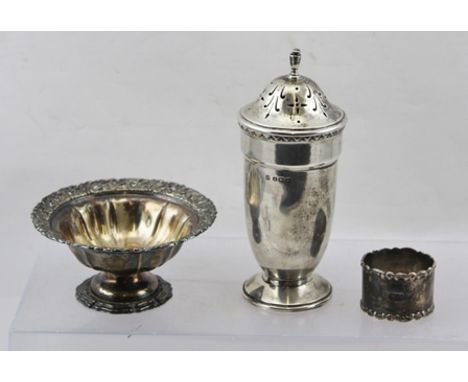 HAMILTON & INCHES A LATE VICTORIAN SILVER SALT, with pierced acanthus leaf rim, on pedestal foot, remains of gilding inside b