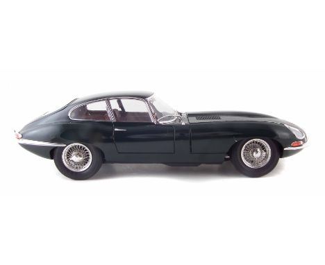 Deagostini Jaguar E Type, 1/8th scale fixed head coupe 56cm (22") long, approximately 150 hours of construction time, Die Cas