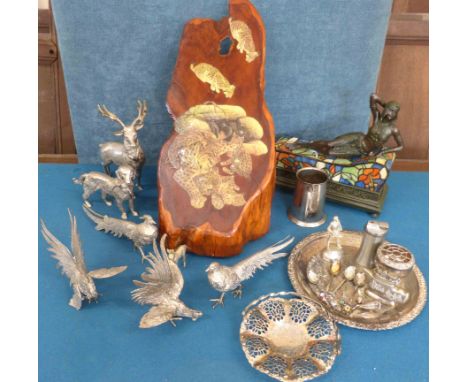 Yew wood polished tree stump decorated with cats, plated pheasants, cockerels, deer and dog, Art Deco style table lamp etc