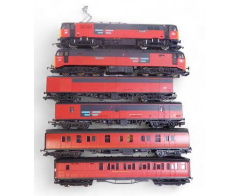 Hornby and Lima OO gauge locomotives and rolling stock, including 47594 Resourceful in rail express systems livery, class 862