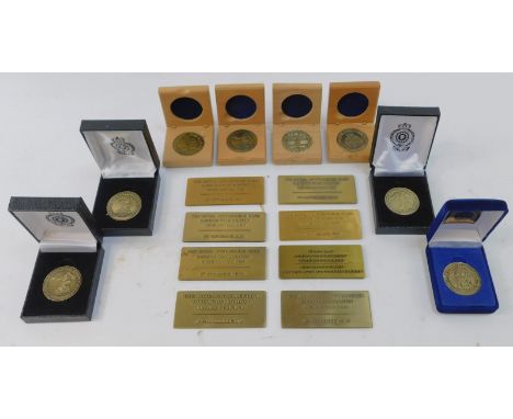 A group of Royal Automobile Club medallions, each in presentation case, together with a quantity of Veteran Car Run plaques, 