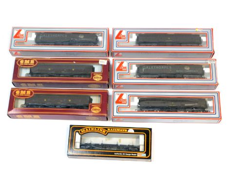 Airfix, Lima and Mainline OO gauge rolling stock, including GWR Siphon G wagon, GWR Bogie Bolster wagon, Palethorpe's Royal C
