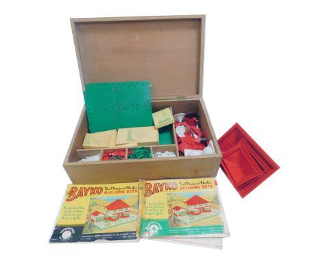 Bayko The Original Plastic Building Sets, including instructions for sets 0-3 and building set number 4, roofs, bases, window